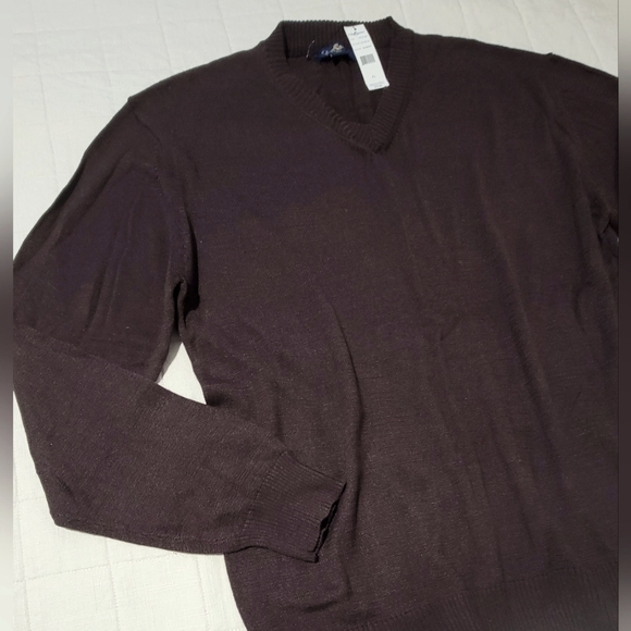 Oleg Cassini Silk Cotton V-neck Sweater - Picture 2 of 7